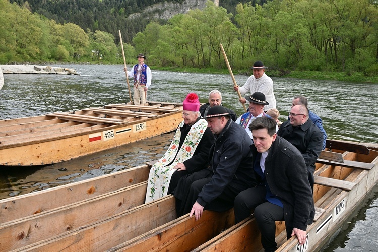 Początek sezonu flisackiego 