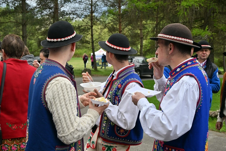 Początek sezonu flisackiego 