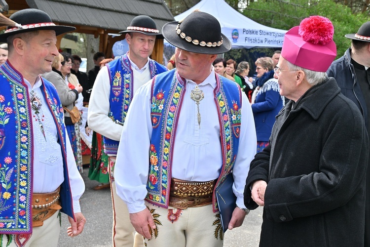 Początek sezonu flisackiego 