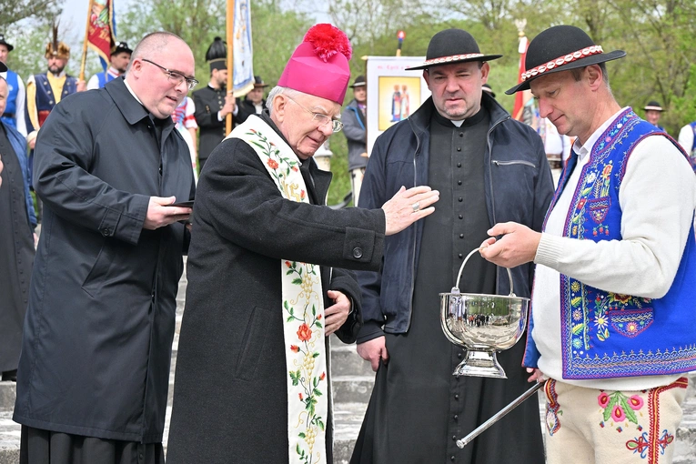 Początek sezonu flisackiego 
