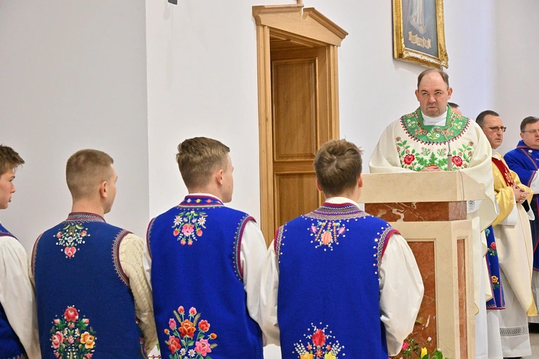 Początek sezonu flisackiego 