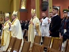 W Eucharystii spotykamy się z żyjącym Chrystusem, chociaż Go nie widzimy