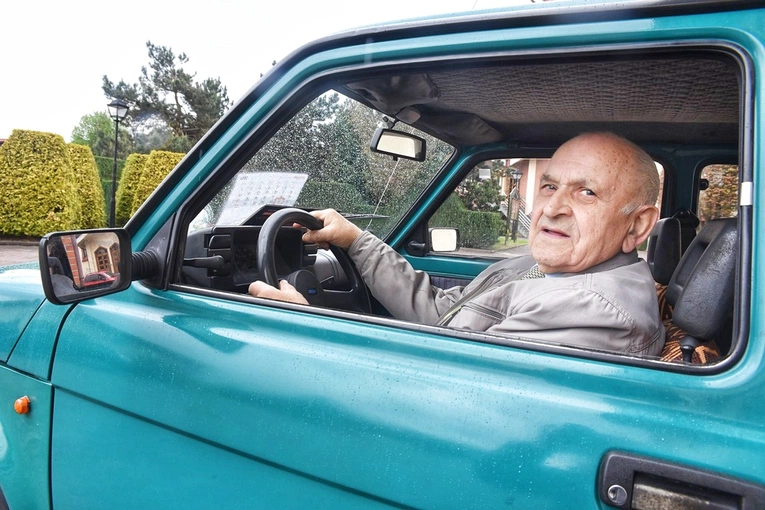 Brzeski Zlot Zabytkowych Samochodów 2024 