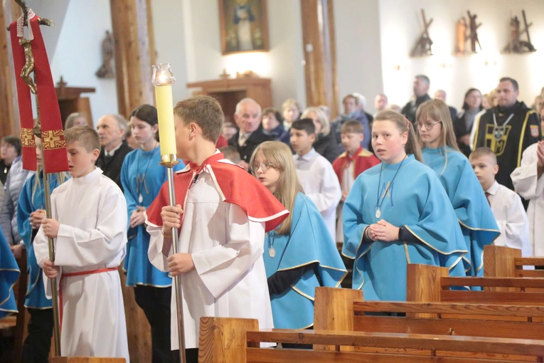 Rozpoczęcie peregrynacji obrazu bł. rodziny Ulmów w parafii Tęgoborze