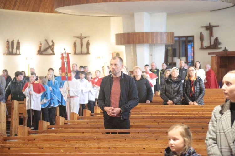 Rozpoczęcie peregrynacji obrazu bł. rodziny Ulmów w parafii Tęgoborze