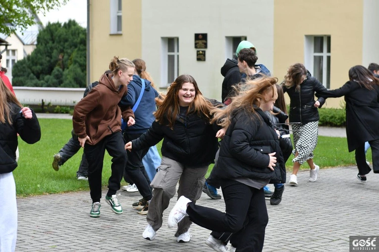 Rekolekcje dla młodzieży przygotowującej się do bierzmowania