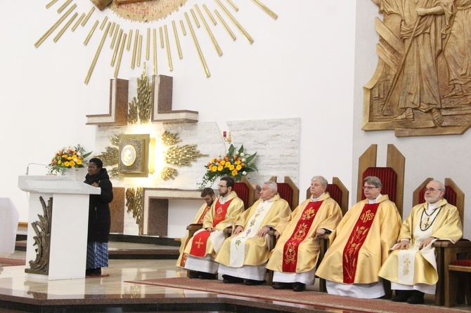 Męcina. Śluby wieczyste s. Magdaleny, misjonarki Afryki