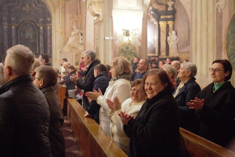 Koncert paschalny na zakończenie warsztatów muzyczno-liturgicznych w Głogówku