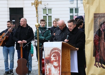 Pan Bóg kocha każdego z nas