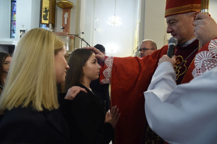 Bierzmowanie w Dąbrowie Tarnowskiej 2024