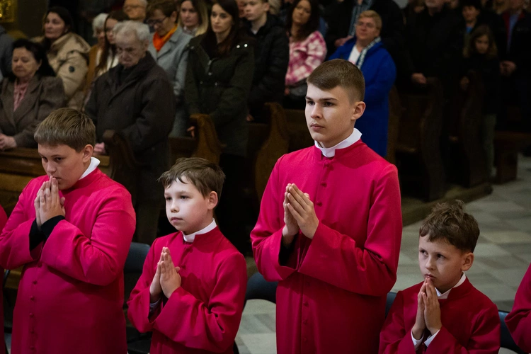 Katedra ma nowych ministrantów