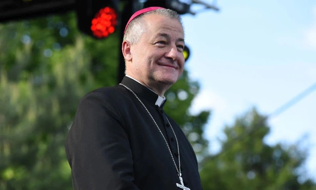 Sosnowiec. Bp Artur Ważny nowym ordynariuszem diecezji sosnowieckiej  