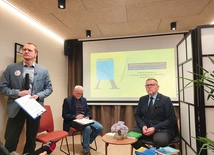 Specjaliści biorący udział w sympozjum. 