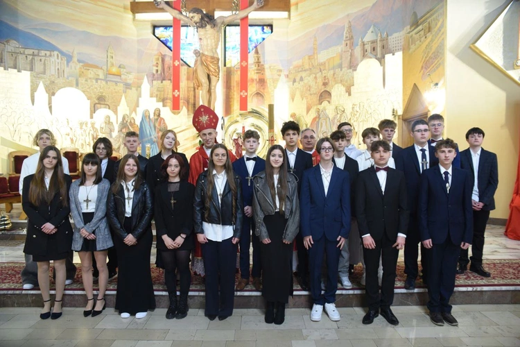 Bierzmowanie w parafii św. Heleny w Nowym Sączu 2024