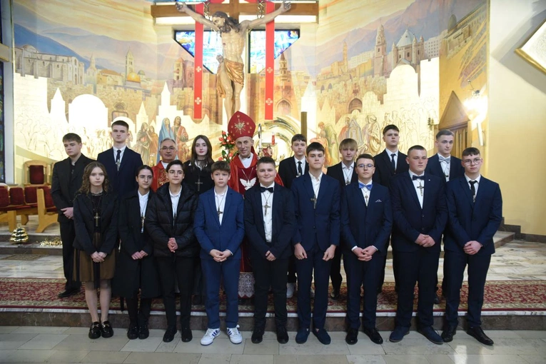 Bierzmowanie w parafii św. Heleny w Nowym Sączu 2024