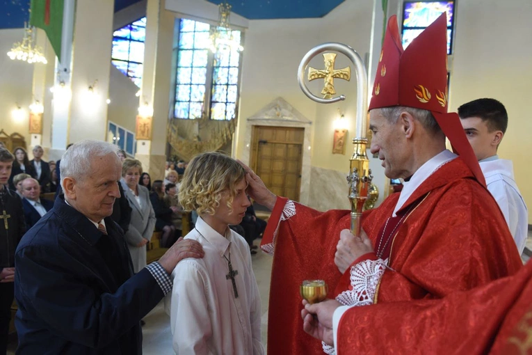 Bierzmowanie w parafii św. Heleny w Nowym Sączu 2024