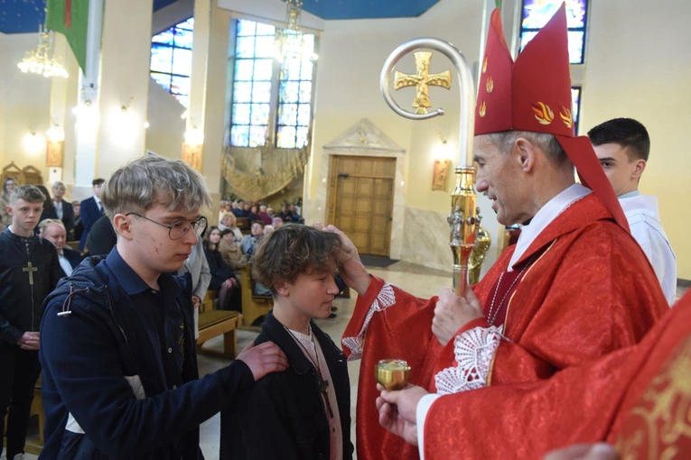 Bierzmowanie w parafii św. Heleny w Nowym Sączu 2024