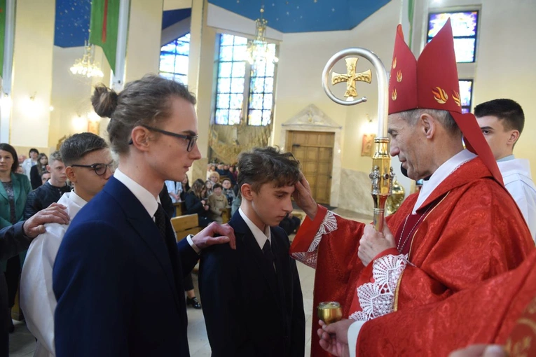 Bierzmowanie w parafii św. Heleny w Nowym Sączu 2024