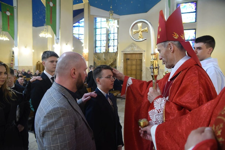 Bierzmowanie w parafii św. Heleny w Nowym Sączu 2024