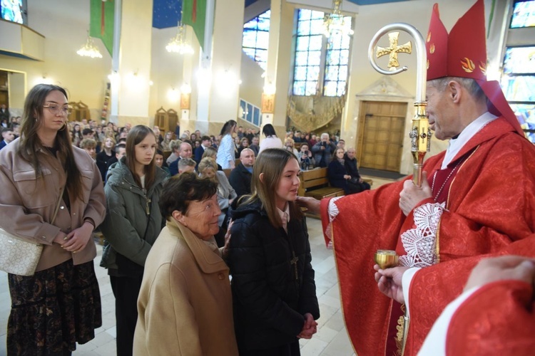 Bierzmowanie w parafii św. Heleny w Nowym Sączu 2024