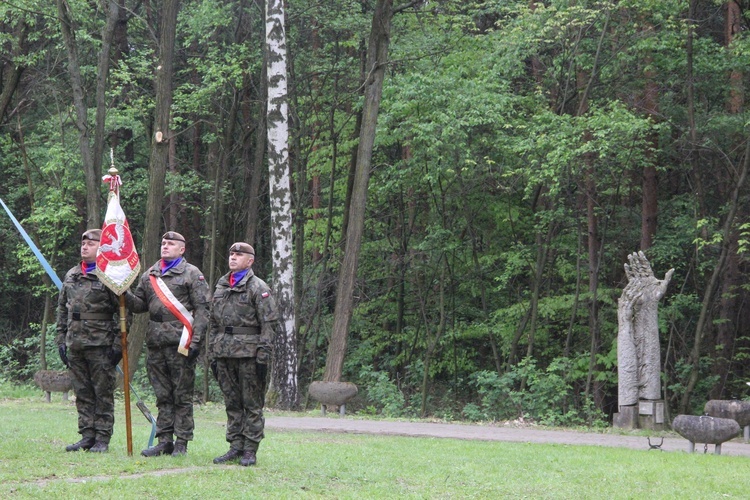 Góra Śmierci w 80. rocznicę likwidacji niemieckich obozów