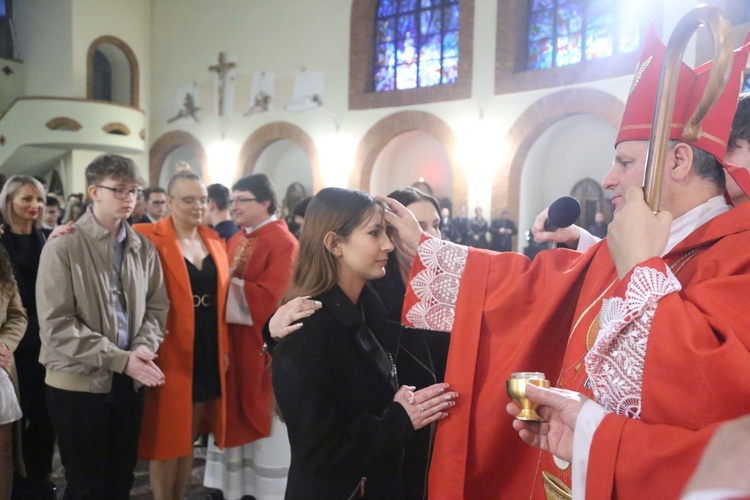 Bierzmowanie w Nowym Sączu u Niepokalanej 2024