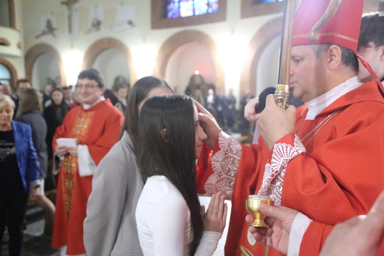 Bierzmowanie w Nowym Sączu u Niepokalanej 2024