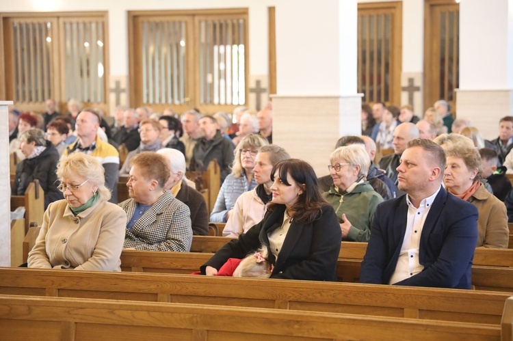 Rodzina Ulmów w sanktuarium Miłosierdzia Bożego