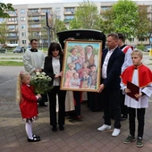 Relikwie Ulmów dotarły do sanktuarium Miłosierdzia Bożego w Ostrowcu Świętokrzyskim