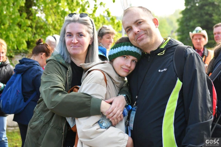 Pielgrzymka powołaniowa do Rokitna