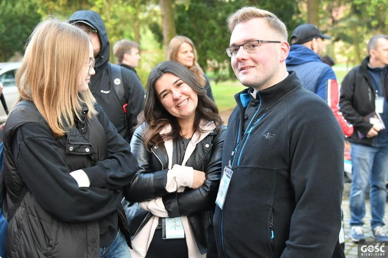 Pielgrzymka powołaniowa do Rokitna