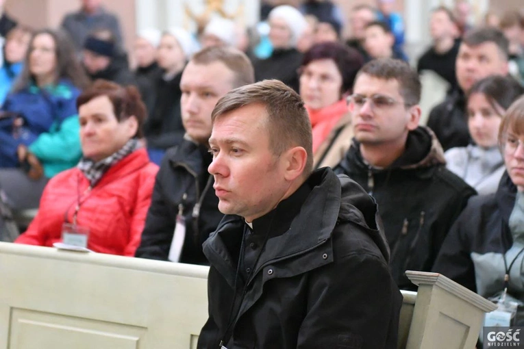 Pielgrzymka powołaniowa do Rokitna