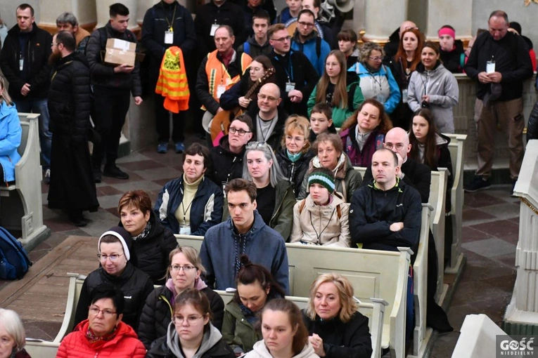 Pielgrzymka powołaniowa do Rokitna