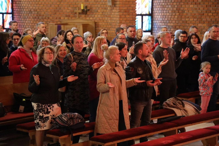 Koncert zespołu Mocni w Duchu