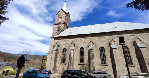 Kanapka, prysznic i pielgrzymka