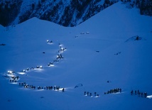 Uczestnicy 24. edycji Glacier Patrol na trasie wyścigu w Alpach Szwajcarskich. 21.04.2024 Szwajcaria