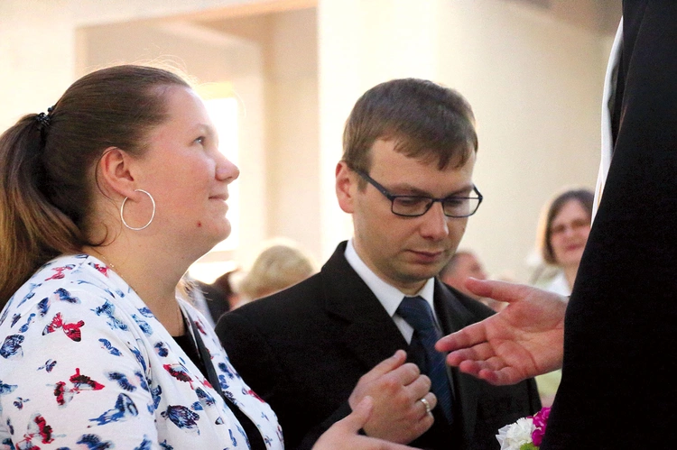 Tradycją jest, że na zakończenie zjazdu pary odnawiają przysięgę małżeńską i otrzymują specjalne błogosławieństwo.