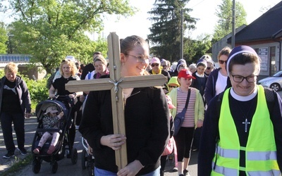 Pielgrzymka z siostrami służebniczkami z Tarnowa do Tuchowa