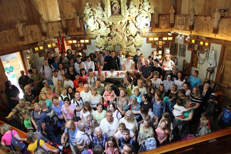 Piesza Pielgrzymka do sanktuarium Matki Bożej Dobrej Rady w Sulistrowiczkach