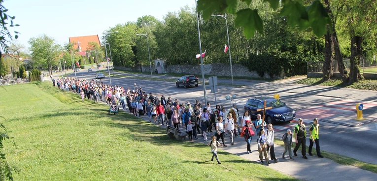 Piesza Pielgrzymka do sanktuarium Matki Bożej Dobrej Rady w Sulistrowiczkach