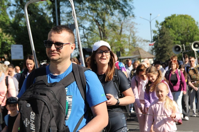 Piesza Pielgrzymka do sanktuarium Matki Bożej Dobrej Rady w Sulistrowiczkach