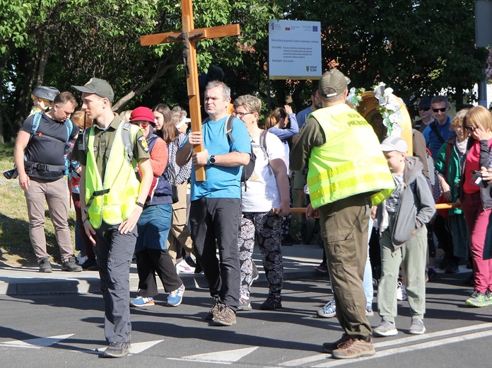 Piesza Pielgrzymka do sanktuarium Matki Bożej Dobrej Rady w Sulistrowiczkach