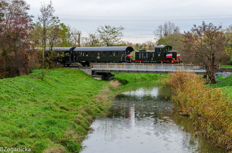 Te zabytkowe lokomotywy i wagony trzeba zobaczyć