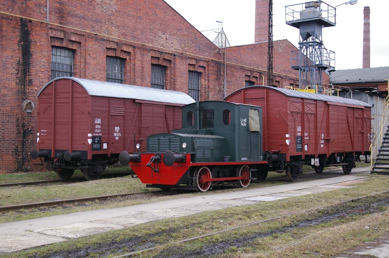 Te zabytkowe lokomotywy i wagony trzeba zobaczyć