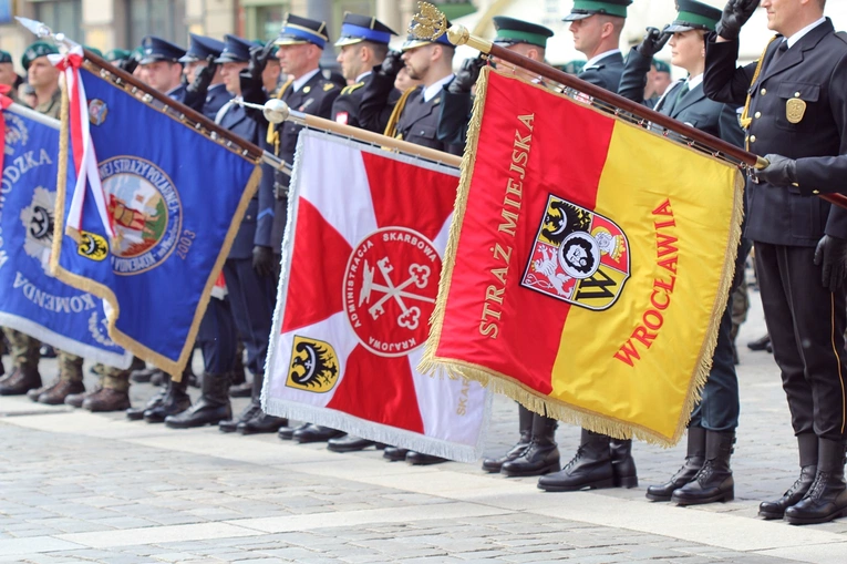 Dzień Flagi Rzeczypospolitej Polskiej we Wrocławiu