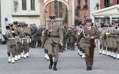 Dzień Flagi Rzeczypospolitej Polskiej we Wrocławiu