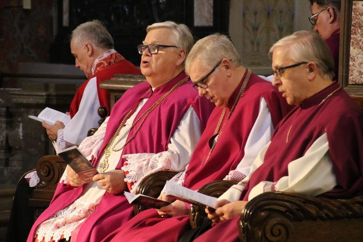 Płock. Nieszpory ku czci św. Zygmunta