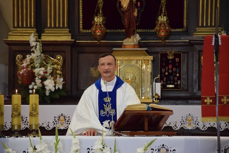 Obchody rocznicy uchwalenia Konstytucji 3 maja w kościele garniznowym w Radomiu