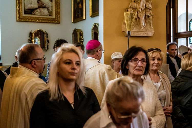 Rekonsekracja gdyńskiej bazyliki