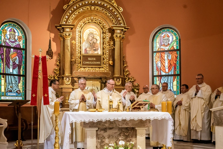 Rekonsekracja gdyńskiej bazyliki